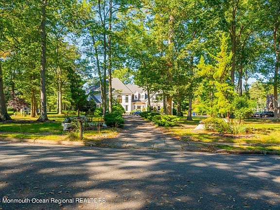 4th image of 1564 Beaver Hollow Drive