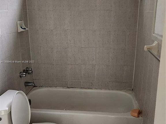 5th image of 236 Madeira Ave APT 3