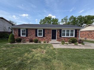 17 Holiday Rd, Winchester, KY 40391