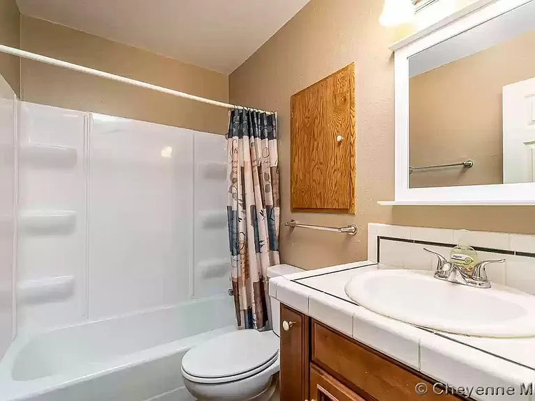 7202 Willshire Blvd — Photo 8