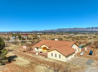 8037 S Coyote Song Ln, Hereford, AZ 85615