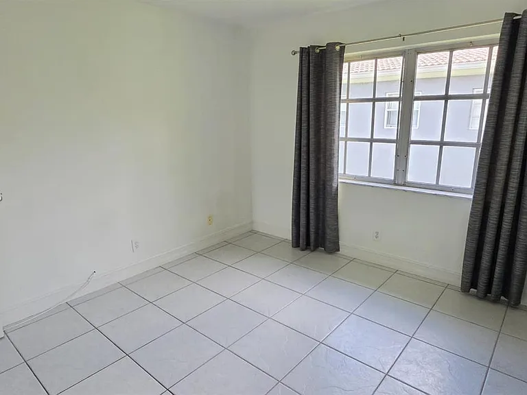 1431 S 14th Ave #217 — Photo 36
