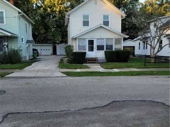 1037 Liberty Ave, Barberton, OH 44203