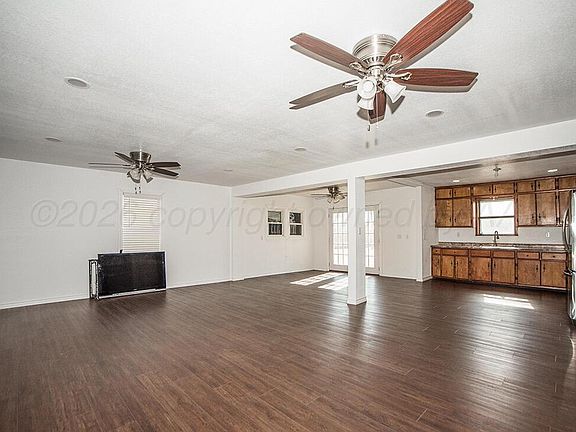 4th image of 411 NW 4th St