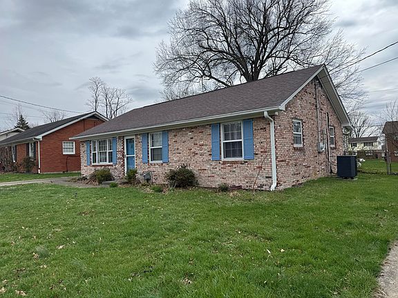 2nd image of 214 Magnolia Dr