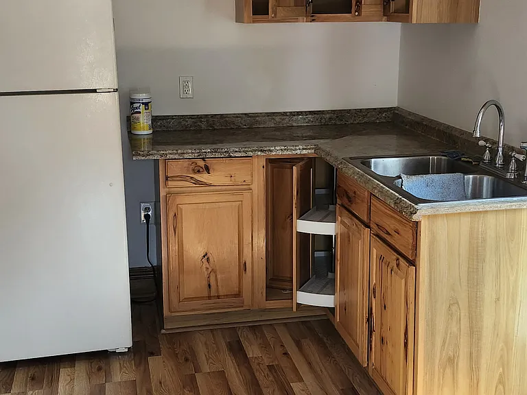 317 Church St #B — Photo 6