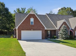 105 Greystone Pl, Tullahoma, TN 37388
