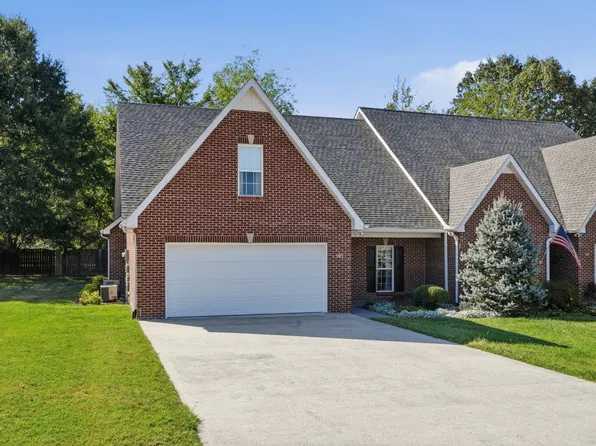 105 Greystone Pl, Tullahoma, TN 37388