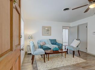 6733 Feldspar St, Houston, TX 77092