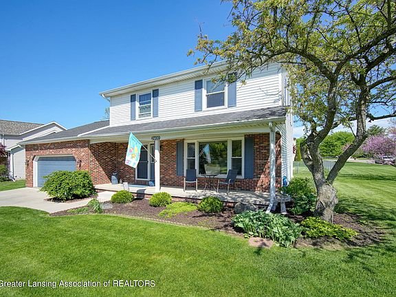 2nd image of 2400 Briarhill Dr