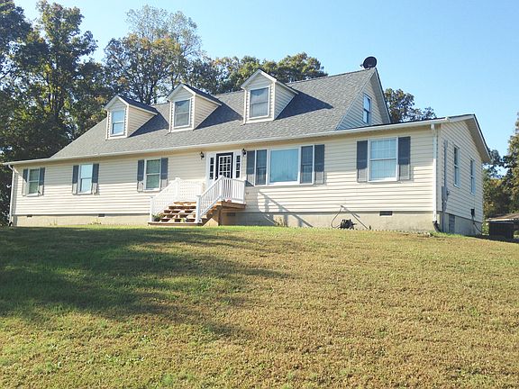 2nd image of 27080 Oliver Ln