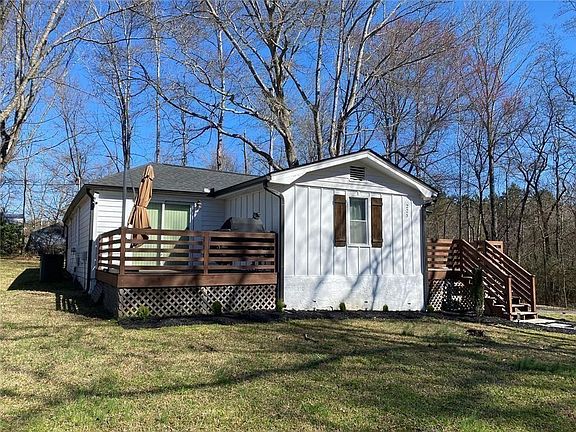 3rd image of 225 Ithica Gin Rd