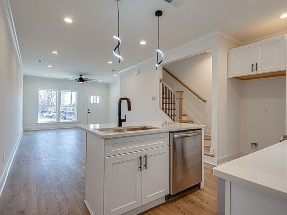 4th image of 413 Lellyett Ave