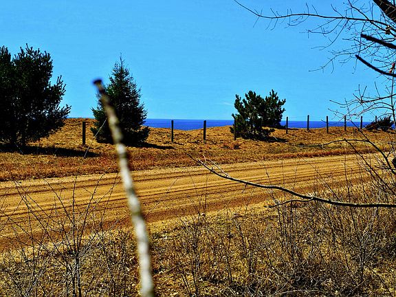 2nd image of V/l Bischoff Rd