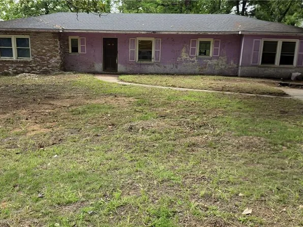 3915 Mosley Dr, Columbus, GA 31903