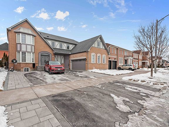2nd image of 44 Williamson Dr W