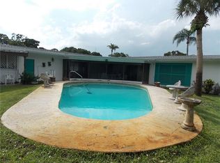 910 28th Ave, Vero Beach, FL 32960