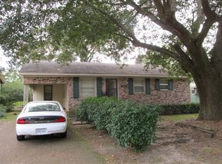1129 N 14th Ave, Laurel, MS 39440