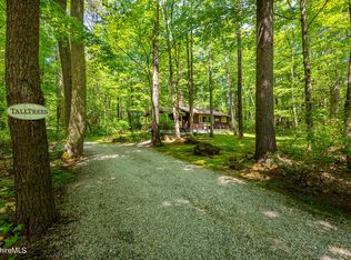 3 Arthur Fielder Ln, Stockbridge, MA 01262