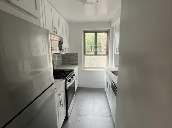 19425 64th Ave #1C, Fresh Meadows, NY 11365