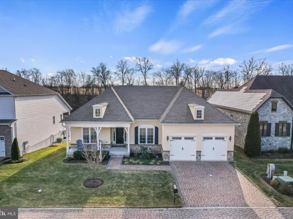 43 Bridge Valley Rd, Gettysburg, PA 17325