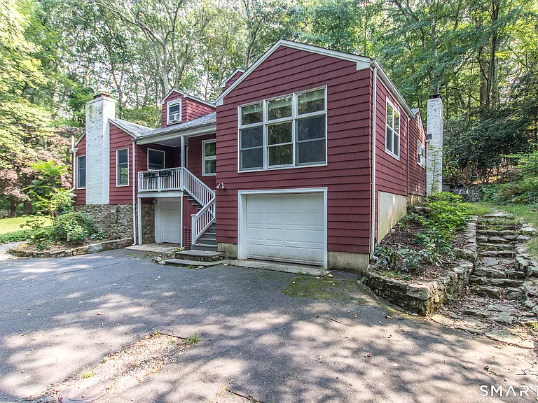211 New Canaan Rd — Photo 5
