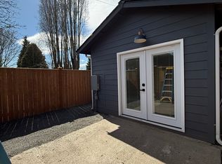 9035 32nd Ave SW, Seattle, WA 98126
