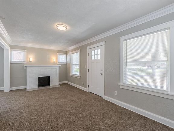 5th image of 5422 Euclid Ave
