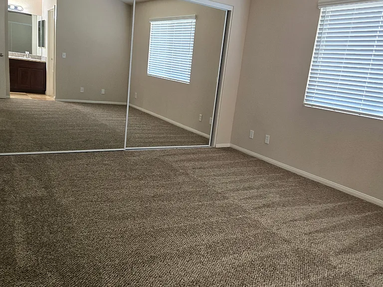 445 Hart Dr #7 — Photo 4