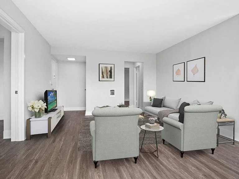 Palm Capri Apartments — Photo 6