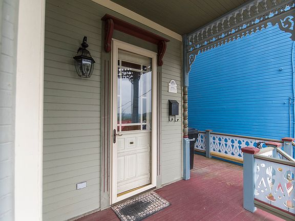 3rd image of 514 Tusculum Ave