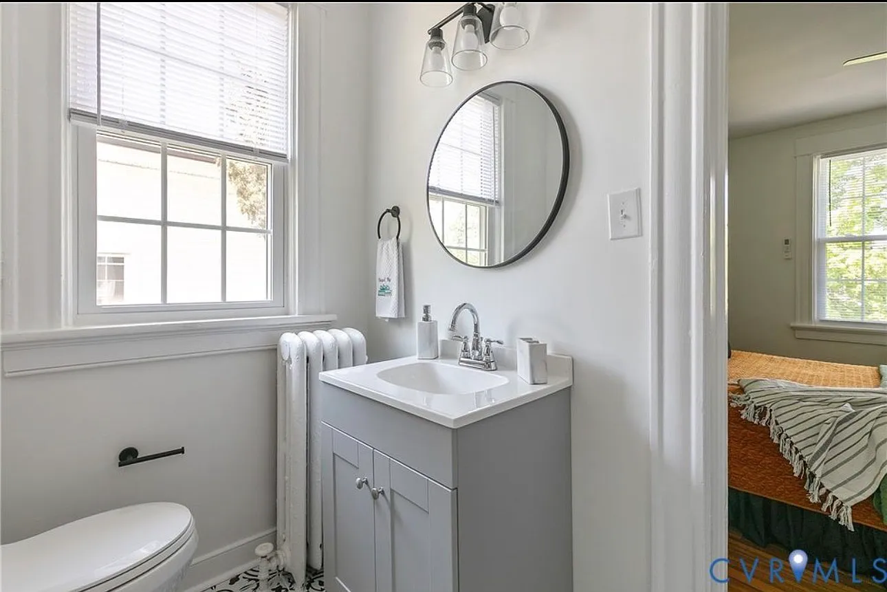 3 bed, 1827 sqft, $2,400 — Photo 3