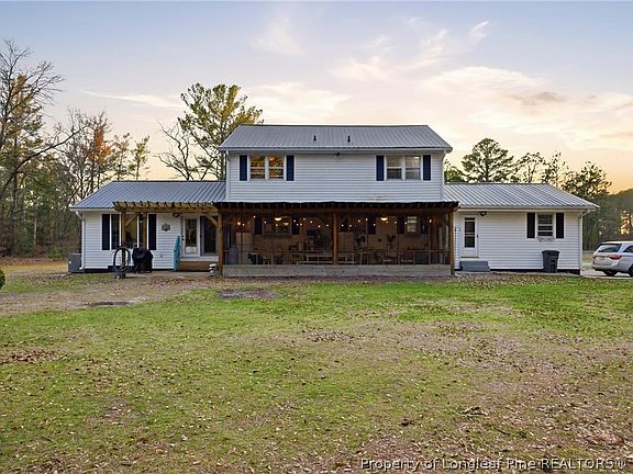 3rd image of 732 County Line Rd