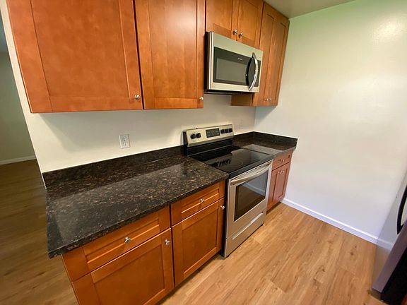 3rd image of 524 E Maude Ave #15