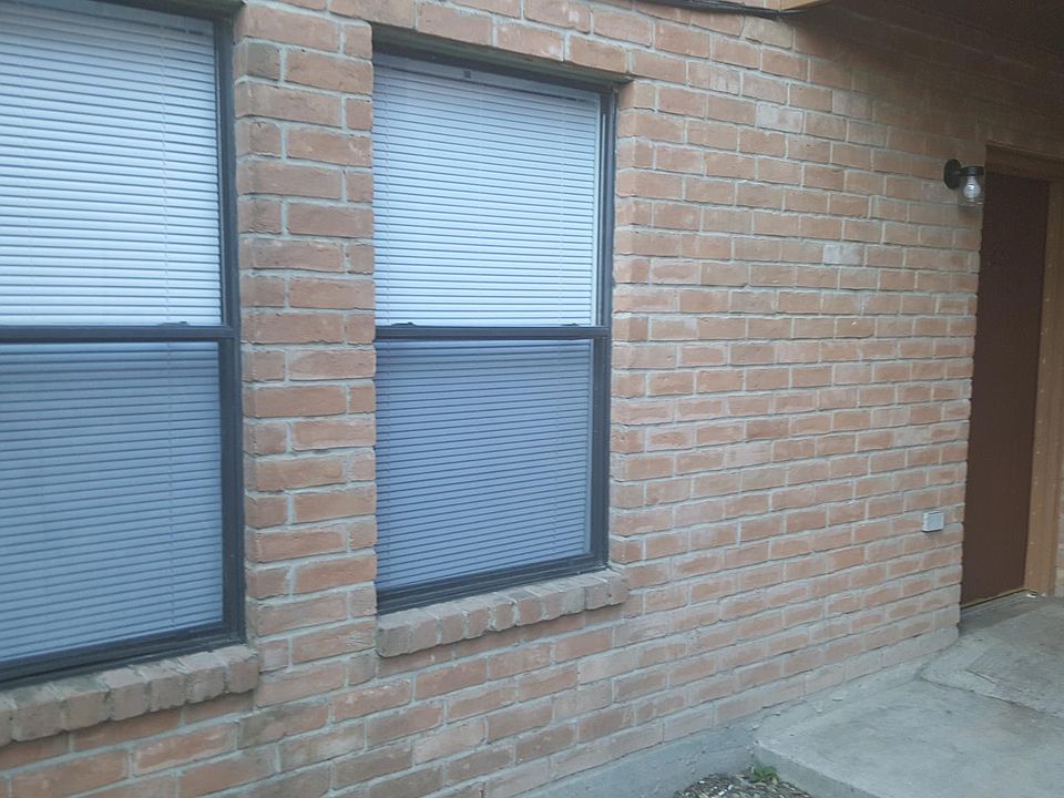 1st image of 2702 Los Amigos Dr APT 23