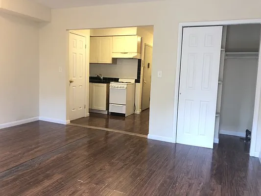 Rented by Oxford Property Group | media 10