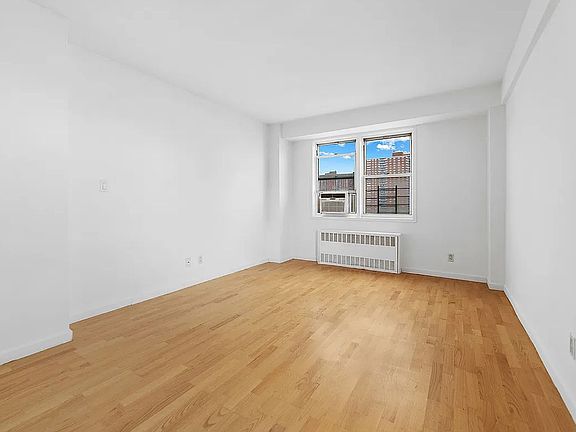 5th image of 620 Lenox Ave APT 16F