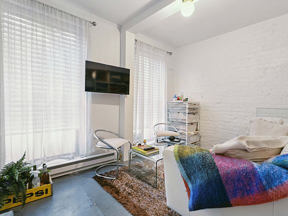 4th image of 90 W Houston St APT 2B