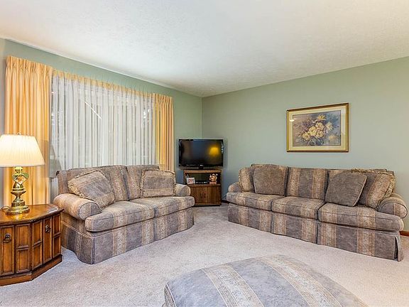 2nd image of 24018 Vincent Dr