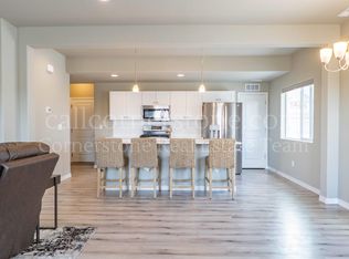 8056 Woodmen Center Hts, Colorado Springs, CO 80908