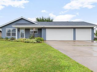 6025 Randal Ln, Racine, WI 53402