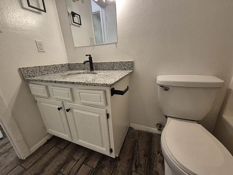 2332 N Raven Ln — Photo 9