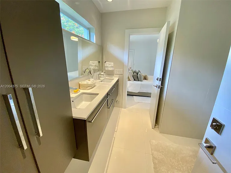 265 N Shore Dr — Photo 22