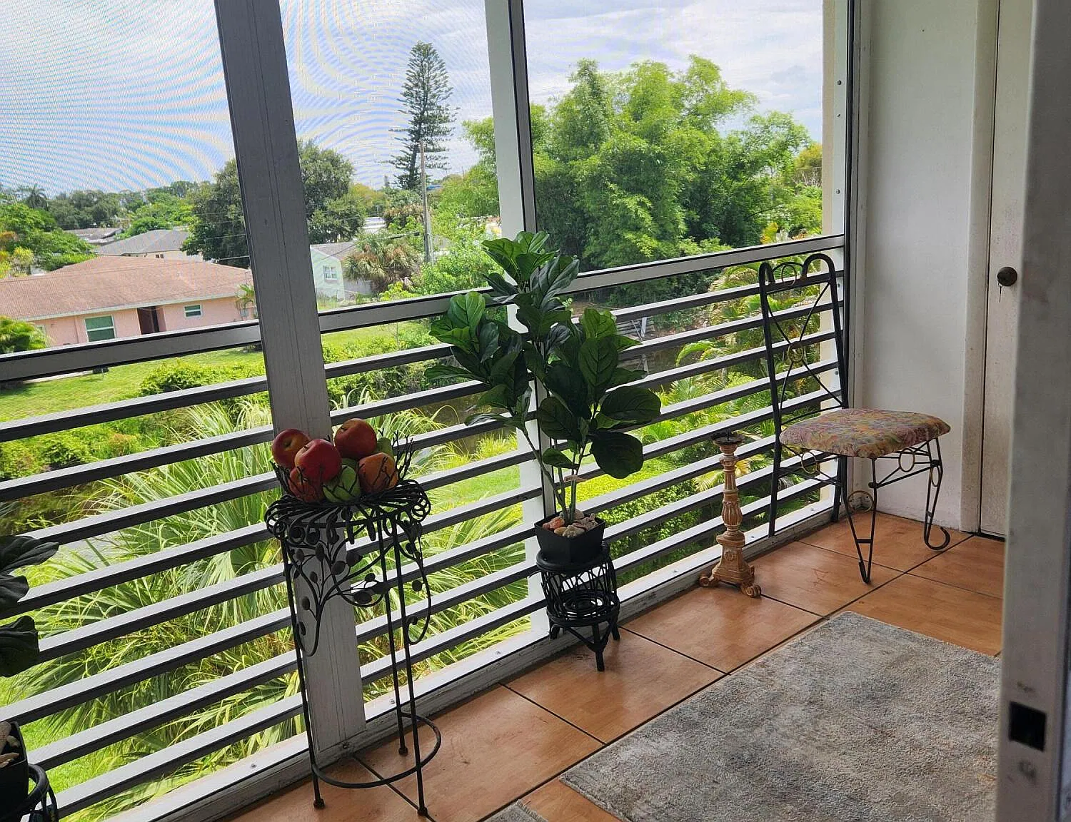 2 bed, 2.0 bath, 1080 sqft, $1,995 — Photo 2