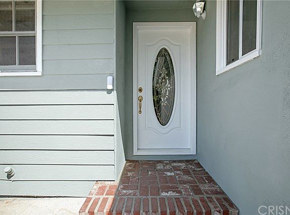 4th image of 12663 Arminta St