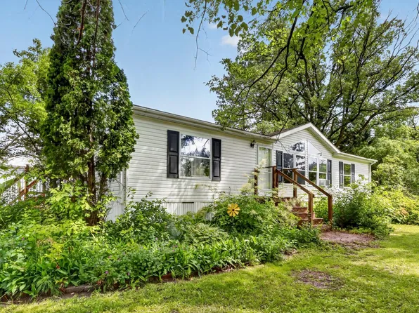 210 Fir St, Floodwood, MN 55736