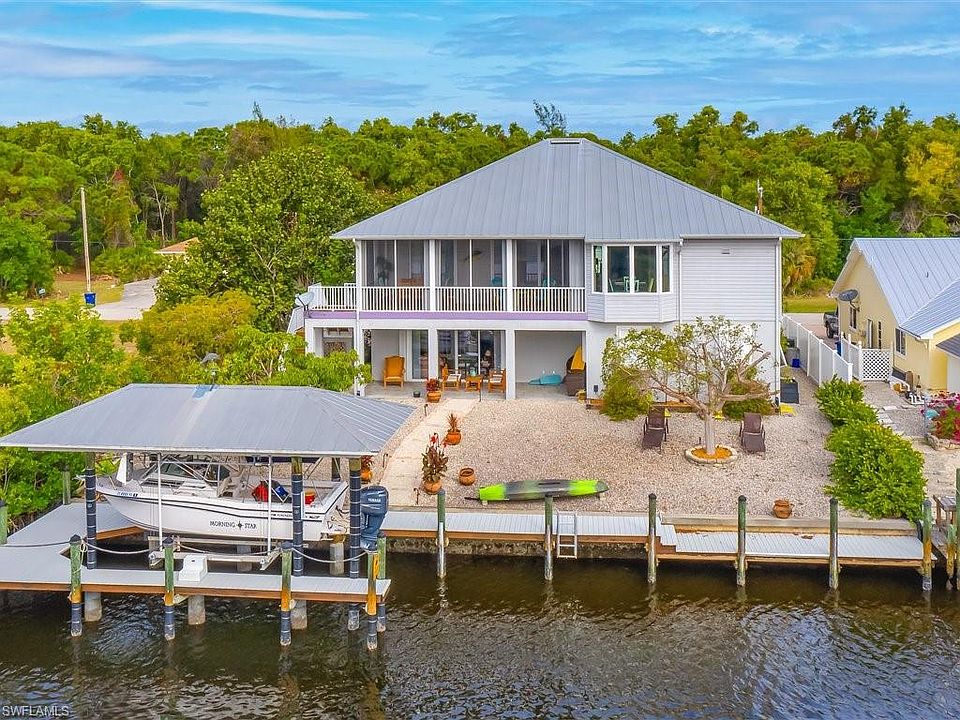 1st image of 3687 Manatee Dr