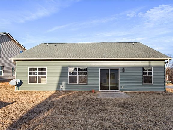 5th image of 305 Sliding Rock Dr