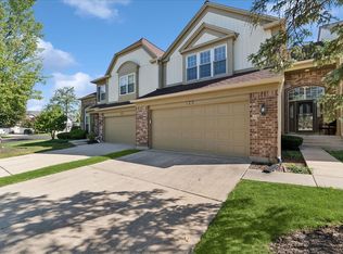 125 Alsace Ct, Bloomingdale, IL 60108