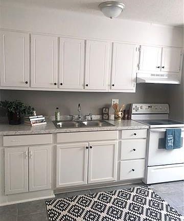 3rd image of 427 N Yadkin Ave APT 105